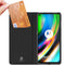 Dux Ducis Hoesje Met Pasjeshouder Geschikt voor Motorola Moto G9 Plus - Dux Ducis Slim Softcase Bookcase - Zwart