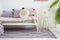 Wanddecoratie - pom pom - slinger - wandslinger - kinderkamer - meisjeskamer - roze - Lorena Canals - 170cm