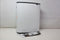 Brabantia Bo Touch Bin - Prullenbak - 60 liter - Soft-touch opening - White