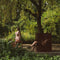 Weltevree | Patio Bench High | Tuinbank met Privacy, Buitenbank | Stalen Frame & Eucalyptus Houten Zitting | Weerbestendig | Rood RAL 3009