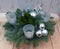 Kerststukje 'Oefa' Wit-Zilver met vier theelichtjes dia. 30 cm