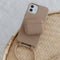 Woodcessories Change Case 2 in 1 Bio - Geschikt voor iPhone 13 Pro Max - Afneembaar nekkoord - Duurzaam - Eco vriendelijk - Gemaakt van bio-materialen - Taupe