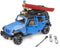 Wrangler jeep met kayak.