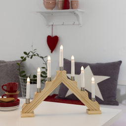 Konstsmide 1041 - Kerstkandelaar - 7 lamps - grenen met decoring - 230V - voor binnen- warmwit