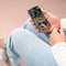 iMoshion Hoesje Geschikt voor iPhone SE (2022) / SE (2020) / 8 / 7 Hoesje Siliconen - iMoshion Design hoesje - Groen / Roze / Dark Jungle