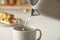 Russell Hobbs 28511-70 - Waterkoker - 1,7L 2400W 360°-voetstuk - Mocha