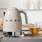 Smeg KLF04CREU - Waterkoker - 7 temperatuurinstellingen - Crème