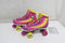 Nijdam Sugar Babe - Rolschaatsen - Retro PU leer - Roze/Paars/Geel