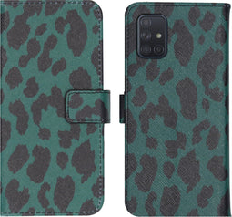 iMoshion Hoesje Geschikt voor Samsung Galaxy A71 Hoesje Met Pasjeshouder - iMoshion Design Softcase Bookcase - Zwart / Meerkleurig / Groen / Green Leopard