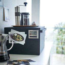 Yamazaki Broodtrommel - Tower - Zwart