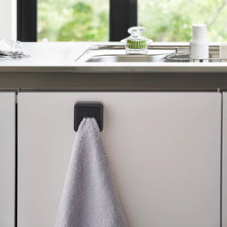 Yamazaki Handdoekhaakje zelfklevend - Zwart