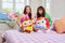 ZURU Snackles Series 2 - Axolotl Abbie - Knuffel 38 cm - Krispy Kreme