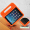 iMoshion Tablet Hoes Kinderen Geschikt voor iPad 6 (2018) 9.7 inch / iPad 5 (2017) 9.7 inch - iMoshion Kidsproof Backcover met handvat - Oranje
