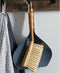 CABANAZ - stoffer en blik, metaal en bamboe, incl. magneet, DUSTPAN & BRUSH, grijs
