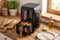 Hyundai Electronics Dubbele Stack Airfryer - 2×5.2L - 2300W - Digitaal Bedieningspaneel - Roségoud