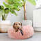 District 70 FUZZ - Hondenmand Donutvormig - Zacht Pluche - Zand - Small Ø 45 cm