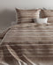 Zohome Dekbedovertrek Zen - Bedlinnen met Strepen print - 240x220 - Taupe - Dekbedhoes van 100% Katoen