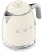 Smeg KLF05CREU - Mini waterkoker - 0,8L 1400W - Crème