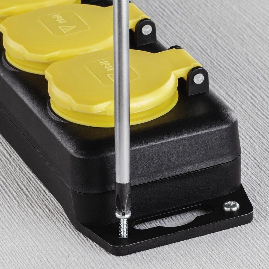 Hama Stekkerdoos, 4-voudig, met schakelaar, spatwaterdicht, IP44, 2m