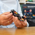 Oracle Red Bull Racing RB19 F1 - Max verstappen No.1 - Adventskalender Metalen Modelbouwpakket